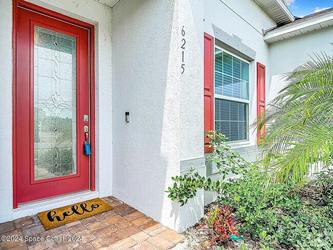 Building Photo - 6215 Moonrise Dr Rental