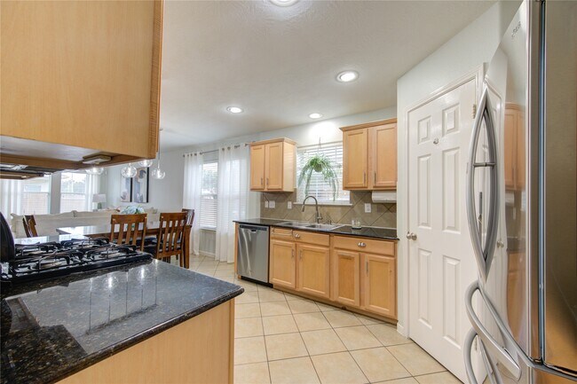 Photo - 402 Hurstshire Bend