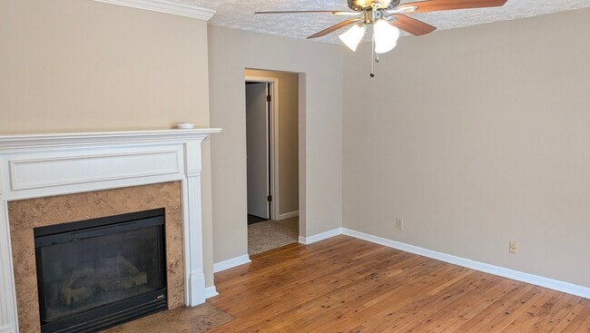 Photo - 4521 Amy Rd