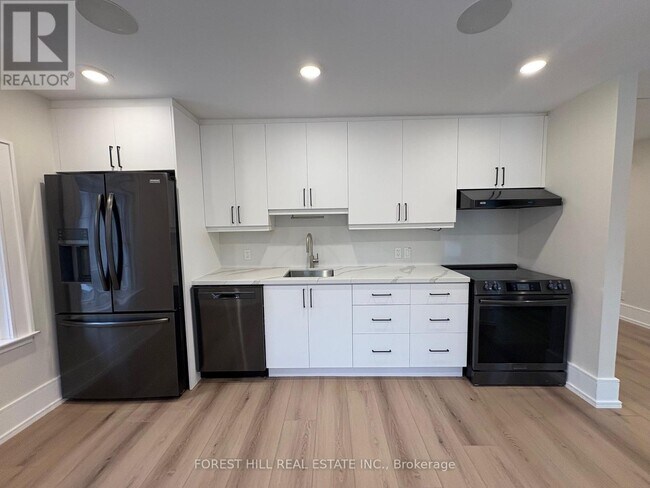 Photo - 13 Thomas St