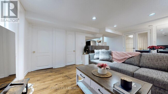 Photo - 37 Justus Dr