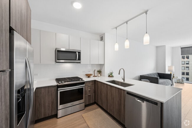 Gallery 1BR, 1BA - 846SF - Kitchen
