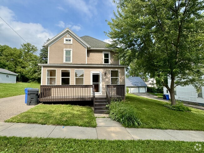 Building Photo - 228 Scott St Rental