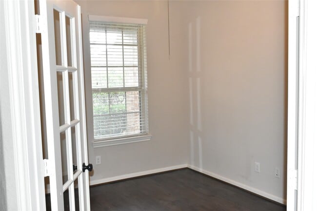 Photo - 29027 Crystal Rose Ln