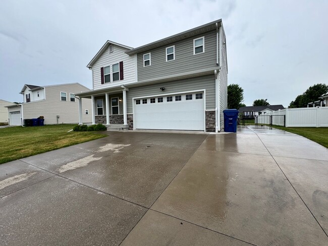 Photo - Dream House!! 4 Bedroom 3 Bath House in Davenport is a MUST SEE!!
