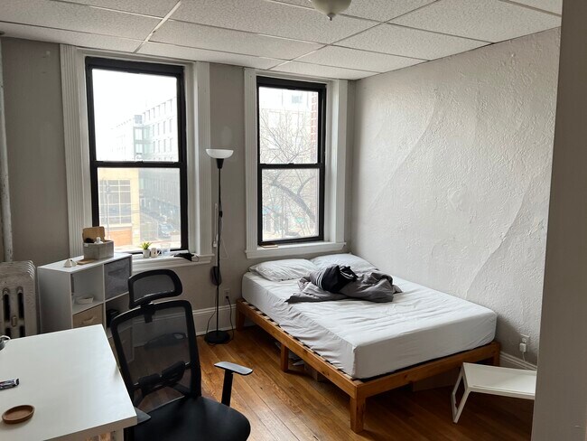 Photo - 1066 Commonwealth Ave