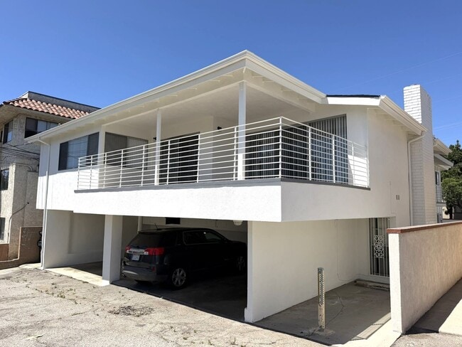 Photo - 116 N Western Ave Unidad 4