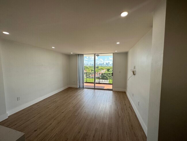 Photo - 1400 SW 27th Ave Unit 703