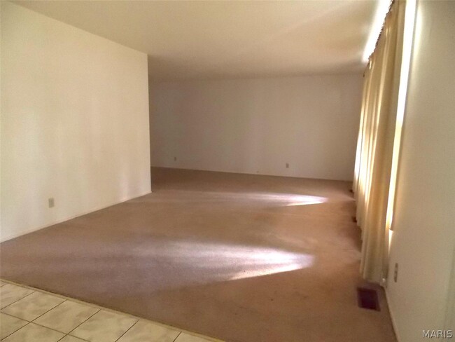 Photo - 1007 Belleville St