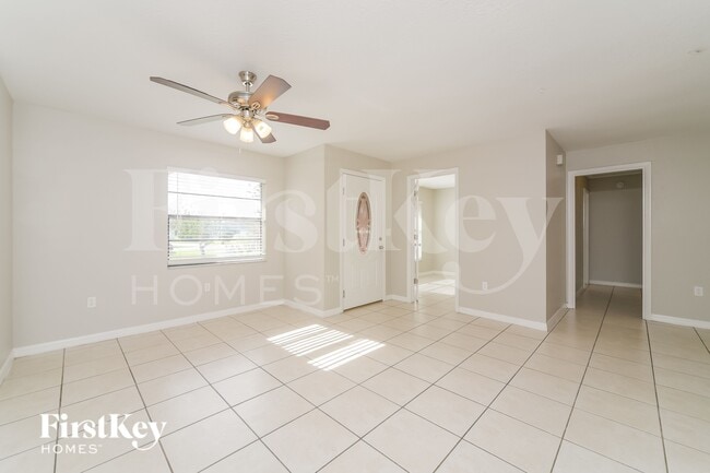 Photo - 617 Fisher Ct