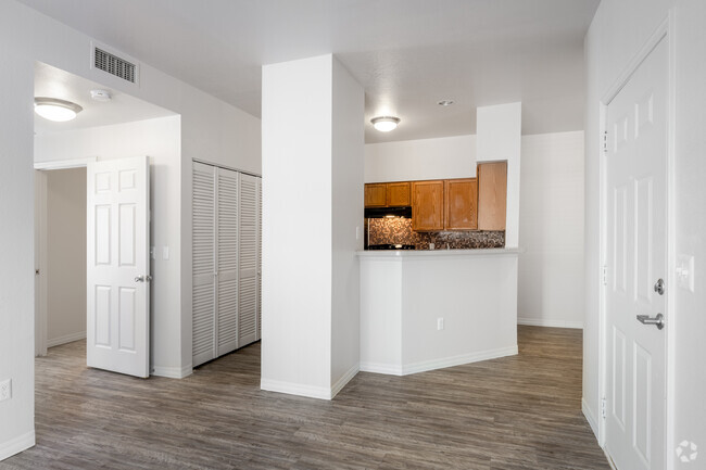 Interior Photo - Cuestas Apartment Homes