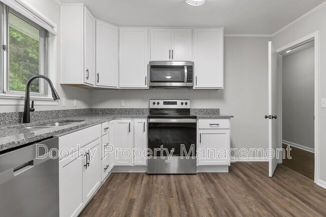Photo - 1945 Barrett Dr