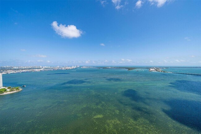 Photo - 1331 Brickell Bay Dr Unidad 3711 Rental