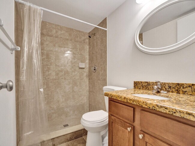 Photo - 3115 Oakland Shores Dr Unit E110