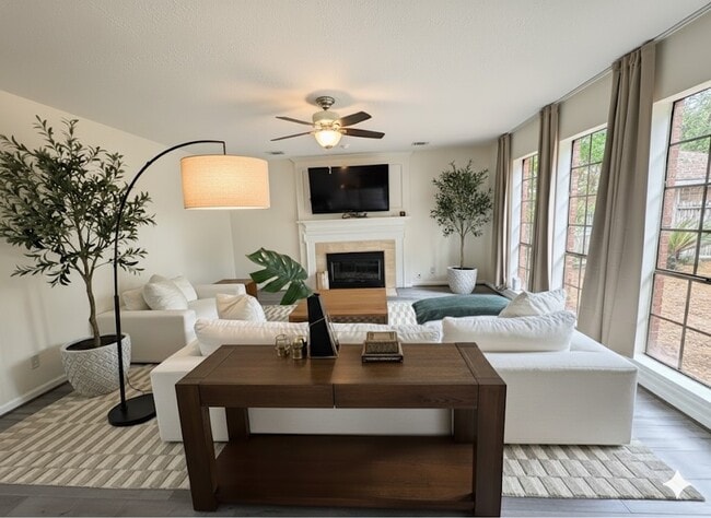 Photo - 16906 Scenic Lakes Way