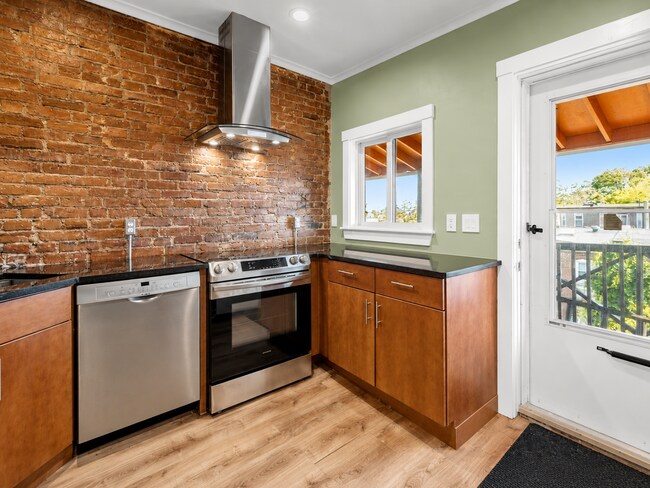 Photo - 46 Riverdale St Unit 3