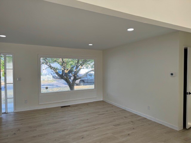 Photo - 430 SE 153rd Ave