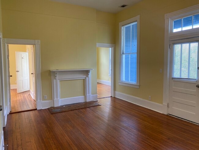 Building Photo - 1116 Habersham St Unit 402-2 Rental