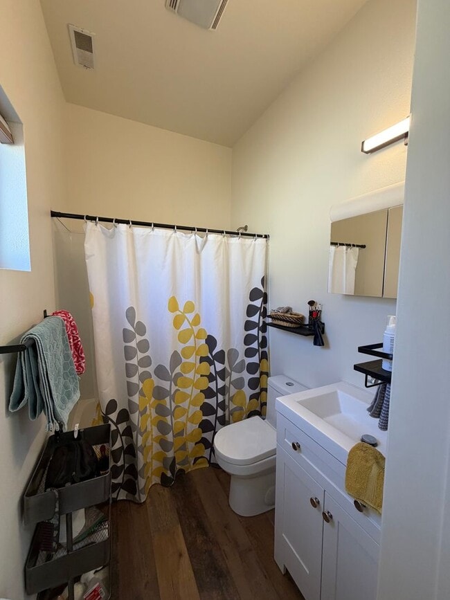 Photo - W Central Duplex Unit 3427 1/2