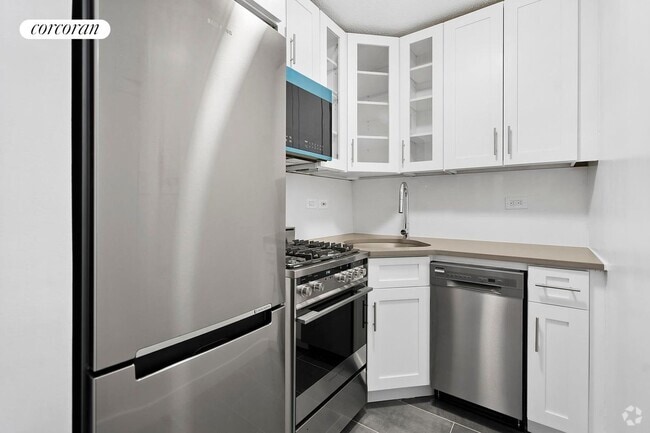 Building Photo - 520 E 81st St Rental