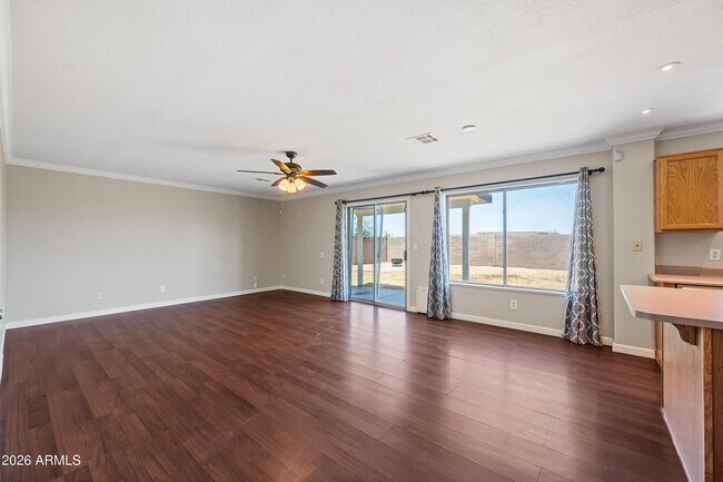 Photo - 210 E Jasper Ct