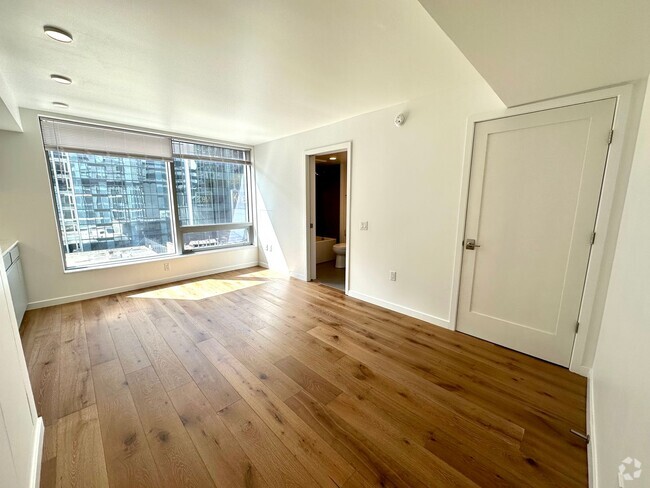 Building Photo - Cool Studio Condo in Iconic Nexus Building...