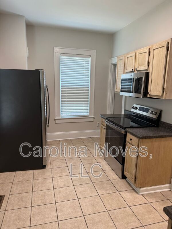 112 Lavinia Ave