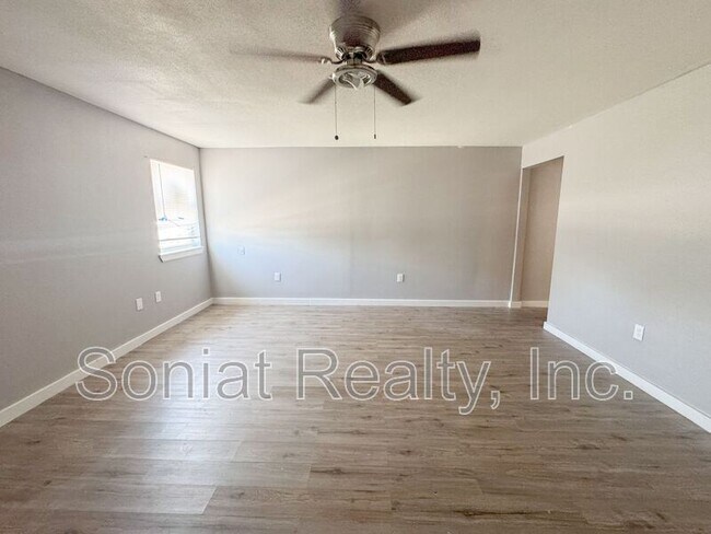 Photo - 7760 N Coronet Ct
