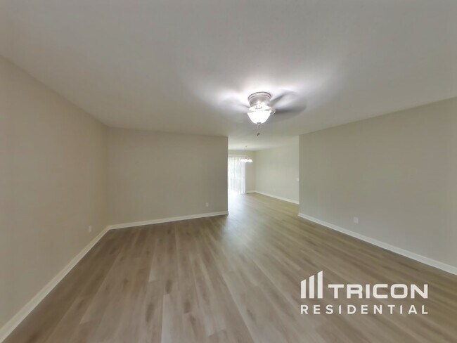 Photo - 2415 Sarthe Ct Casa