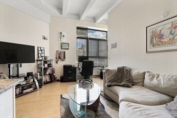 Photo - 12 Stoneholm St Unit 524