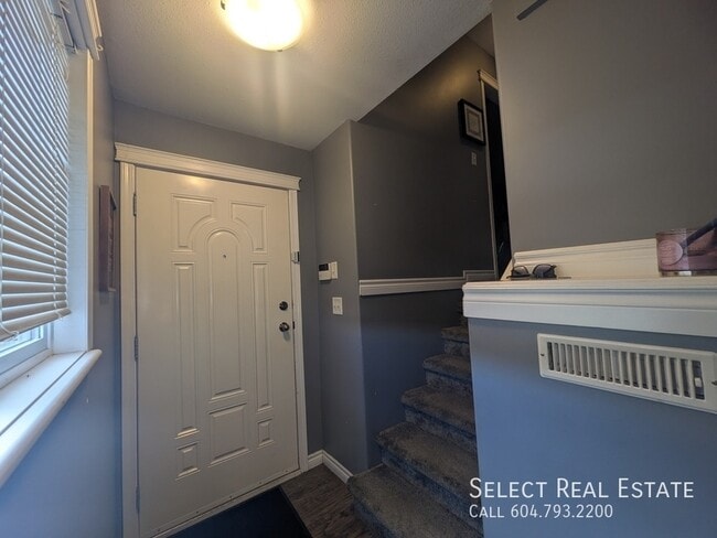 Photo - 8881 Walters St