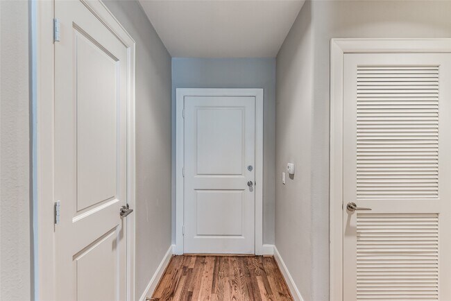 Photo - 1120 Texas St