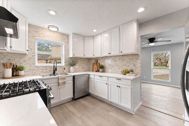 Photo - 12302 Gaylawood Dr