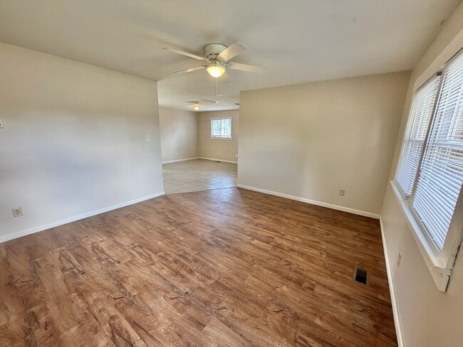 Photo - 1187 Salem Ct