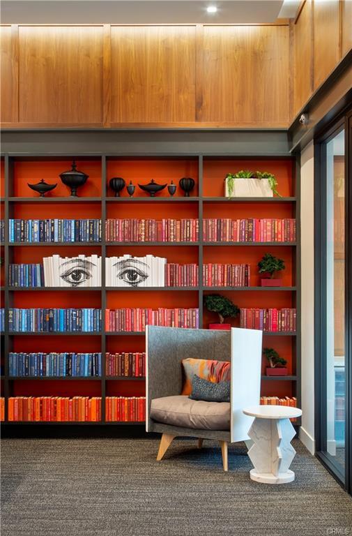 Photo - 19535w Nordhoff St