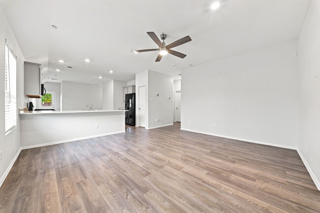Photo - 19114 Sangro Dr