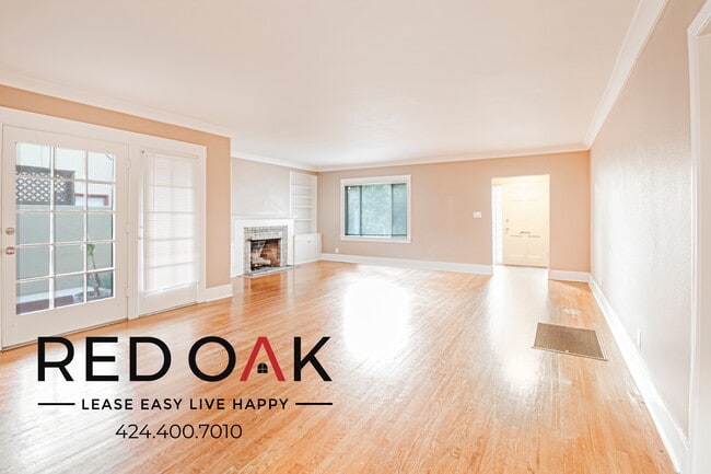 Building Photo - 220 Mira Mar Ave Unit A