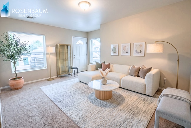 Photo - 8430 E Leigh Dr Unit b