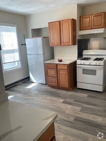 Building Photo - 129 Arsenal St Unit 2 Rental