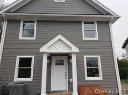 Building Photo - 71 Park Ave Unit A