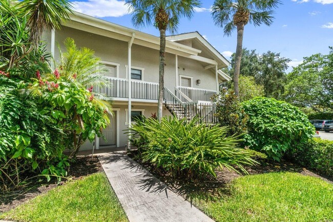 Building Photo - 11863 Wimbledon Cir Unit 406