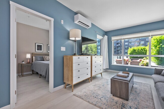 Photo - 3596-3596 Malsum Dr