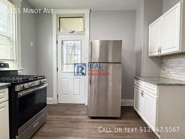 3115 Minot Ave