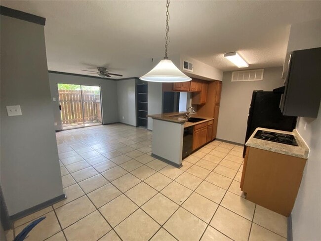 Photo - 12955 Woodforest Blvd Unidad 3 Rental