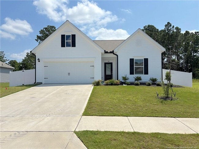 Building Photo - 823 Biltmore Dr Rental