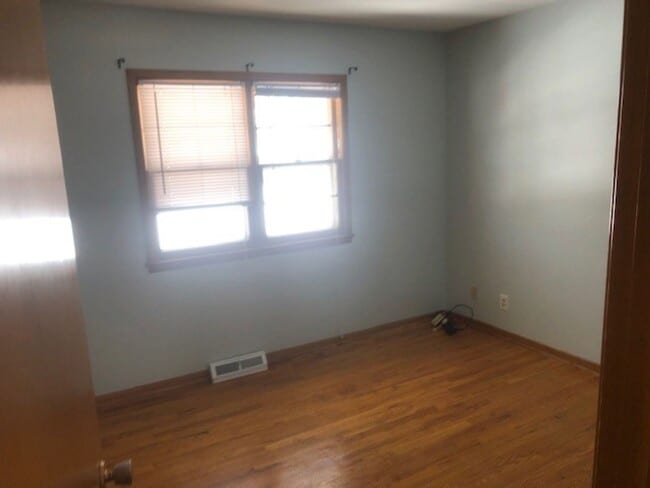 Photo - Beautiful 4 Bedroom Home!