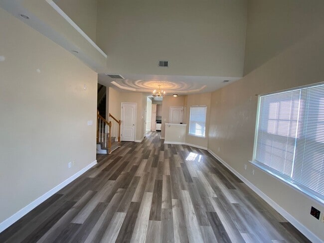 Photo - Spacious 4-Bedroom End-Unit Condo in Virgi...