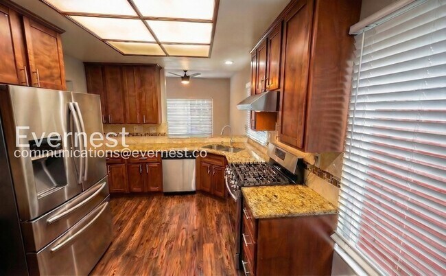 Photo - 4936 Creekwood Dr