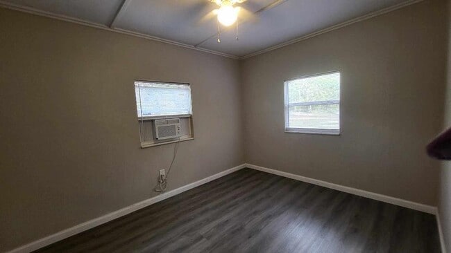 Photo - 230 Delray Ave