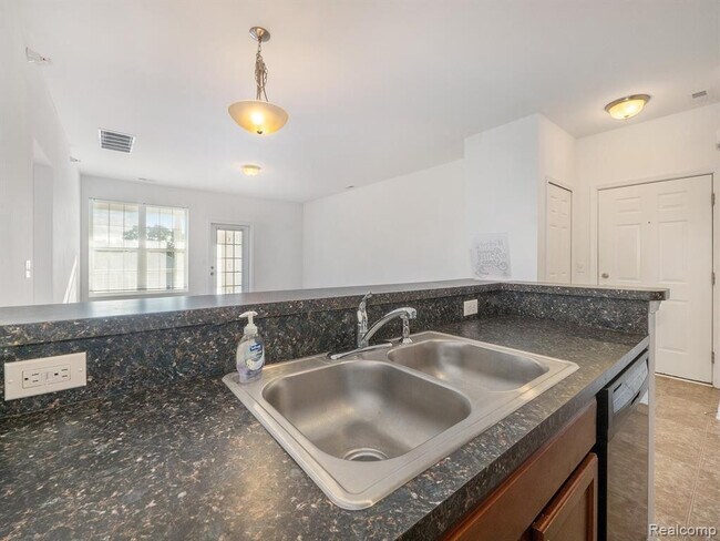 Photo - 964 W Summerfield Gln Cir Unit 96